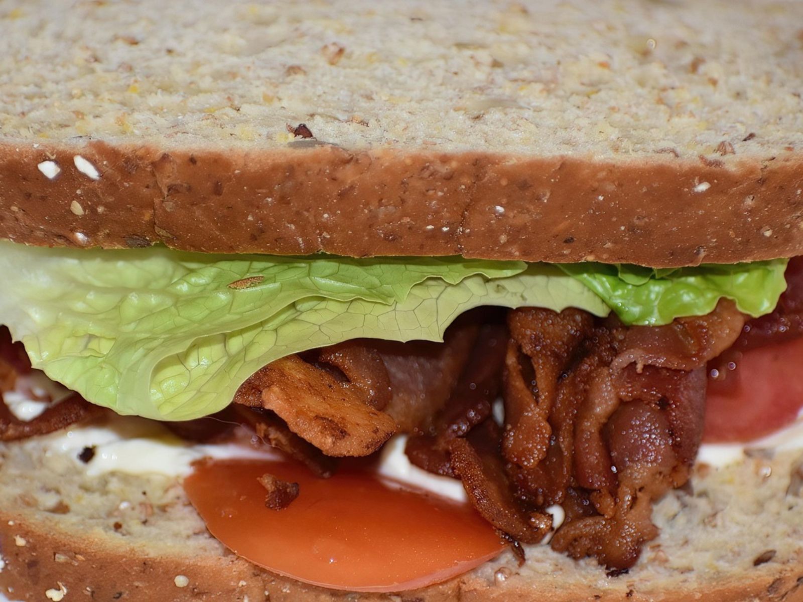 bacon lettuce tomato blt sandwich